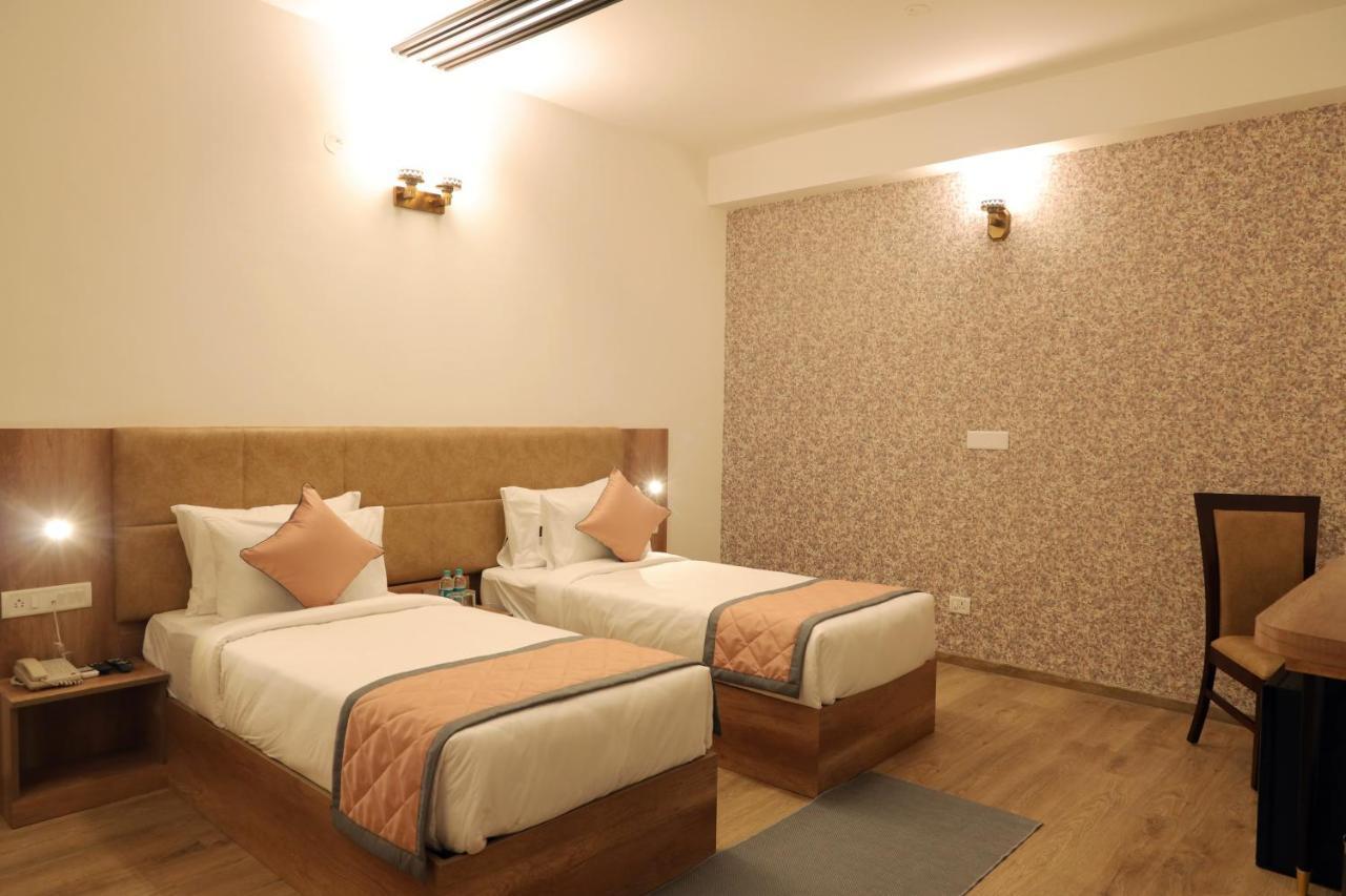 Rv Stay Inn Yelahanka المظهر الخارجي الصورة