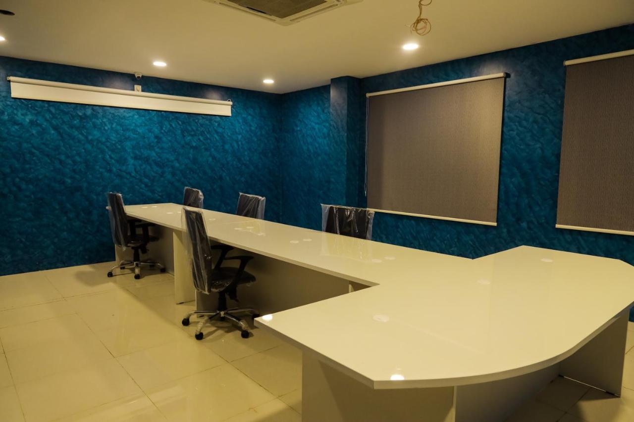 Rv Stay Inn Yelahanka المظهر الخارجي الصورة